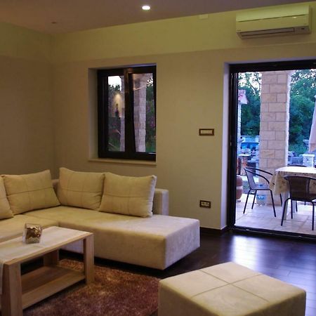 Apartment Verano ニヴィーチェ エクステリア 写真