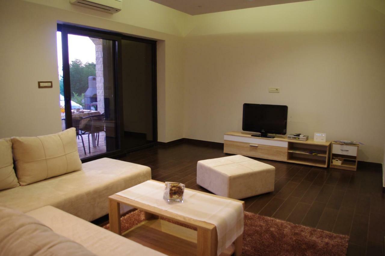 Apartment Verano ニヴィーチェ エクステリア 写真