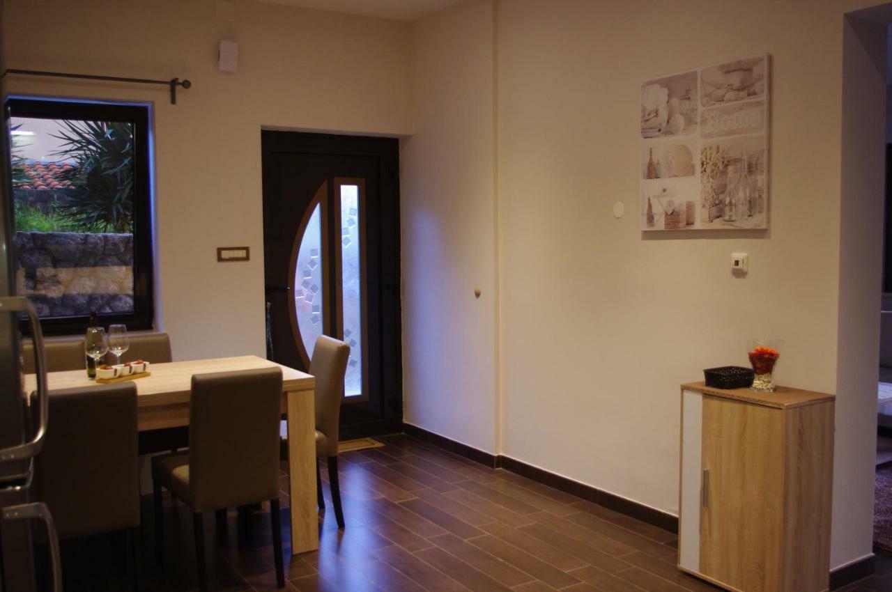 Apartment Verano ニヴィーチェ エクステリア 写真